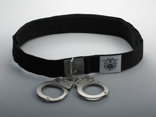 B-700 (Belt Protector Handcuffs)